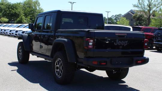 2024 Jeep Gladiator