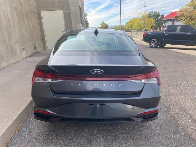 2021 hyundai elantra sel