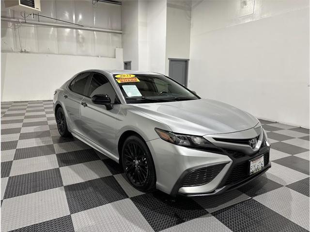 2021 toyota camry se