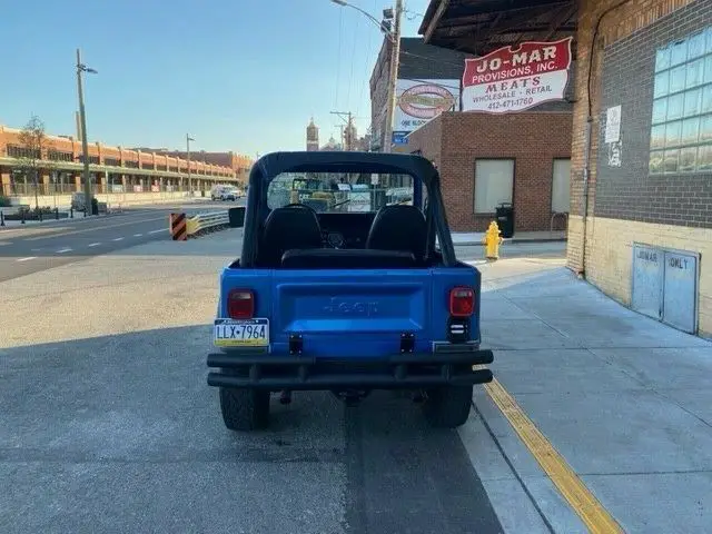 jeep cj7 with a 383 stroker engine. no rust, very fast
