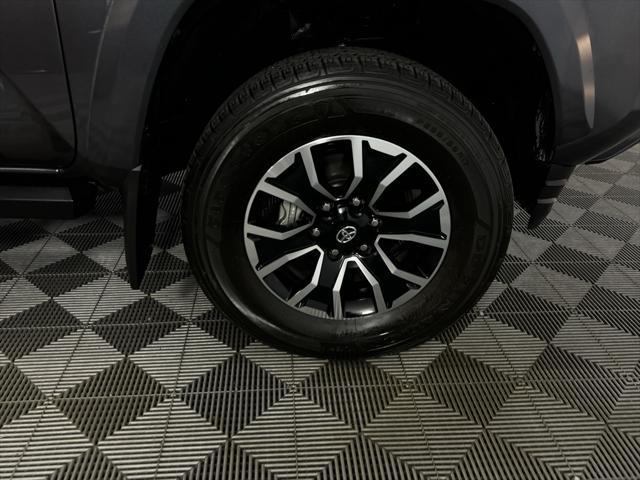 2022 toyota tacoma trd sport