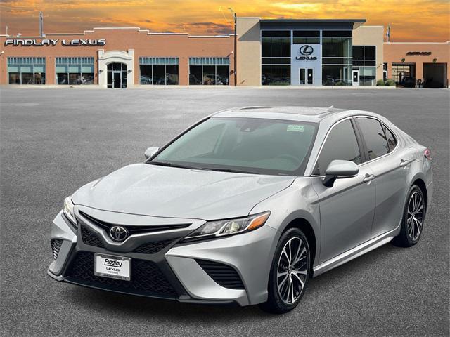 2019 toyota camry se