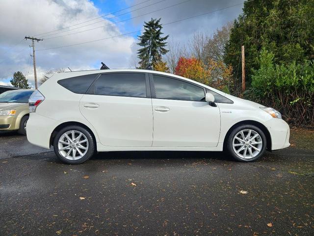 2014 toyota prius v five