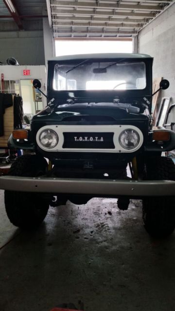 1972 toyota land cruiser (green pearl) turn key classic !