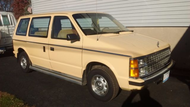 beautiful 1985 dodge caravan se classic fun for whole family