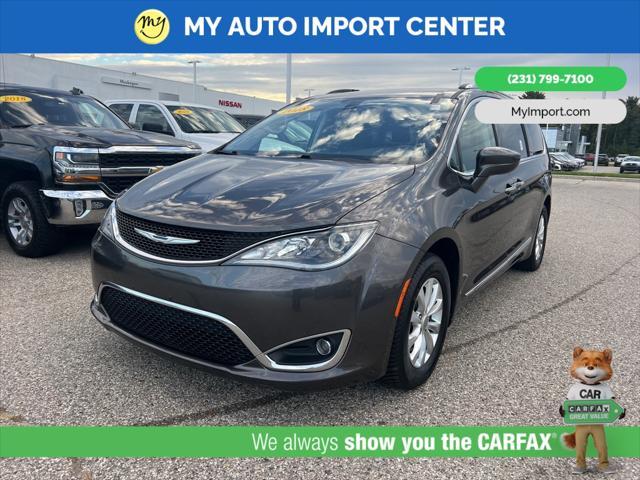 2018 chrysler pacifica touring-l