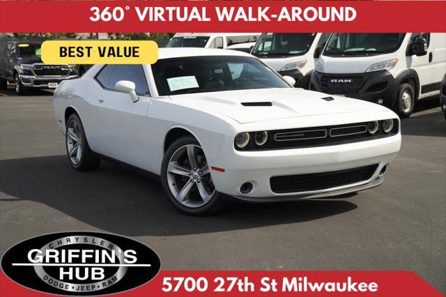 2015 dodge challenger sxt