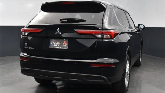 2024 mitsubishi outlander es