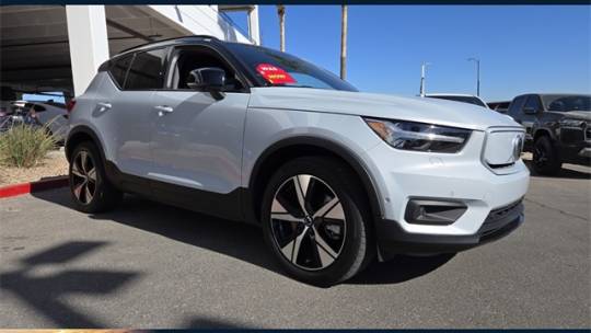 2022 Volvo XC40