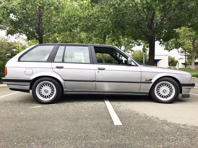 bmw 325i touring e30
