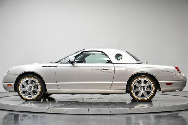 2004 ford thunderbird base