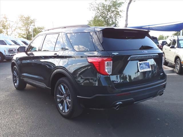 2022 ford explorer xlt