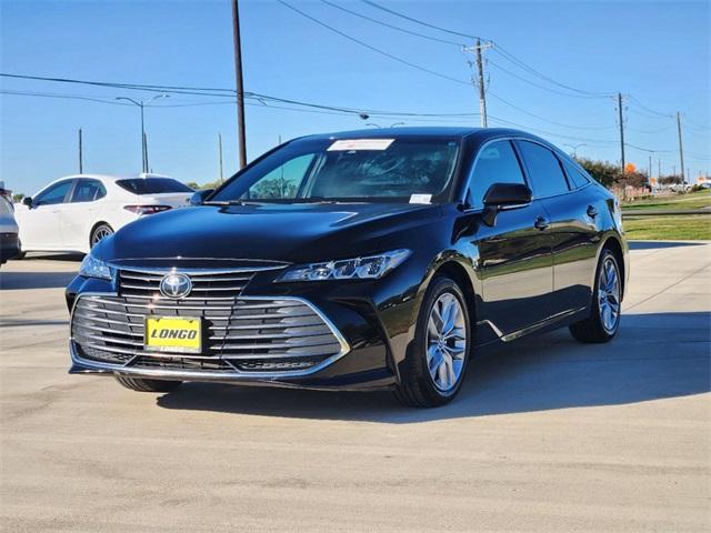 2022 toyota avalon xle