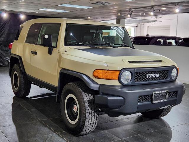 2010 toyota fj cruiser base