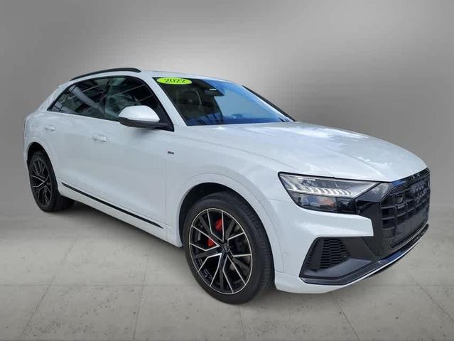 2022 audi q8 premium plus