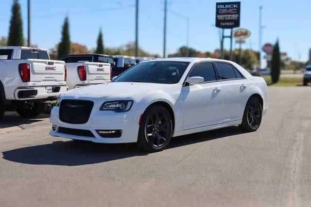 2021 chrysler 300 touring