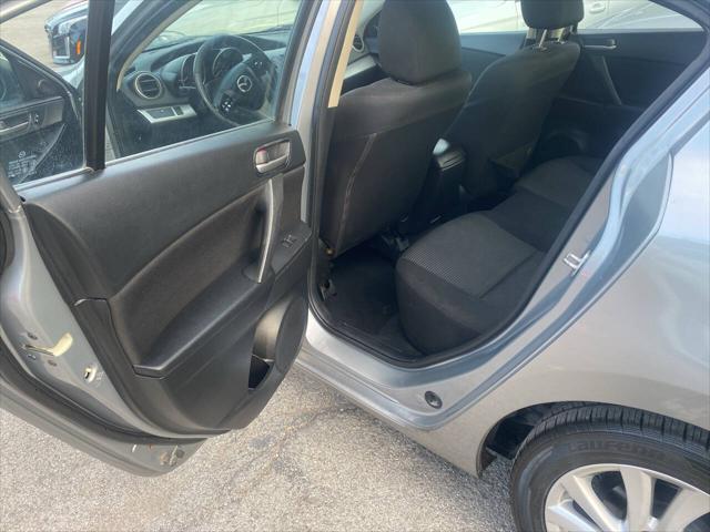 2012 mazda mazda3 i touring