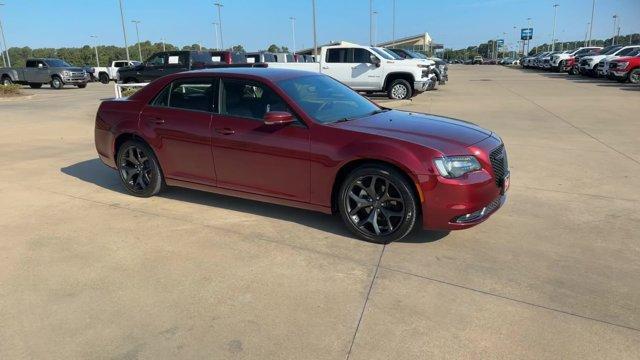 2023 chrysler 300 s