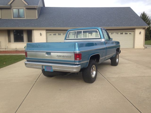 1979 chevy silverado 4x4 pick-up short box