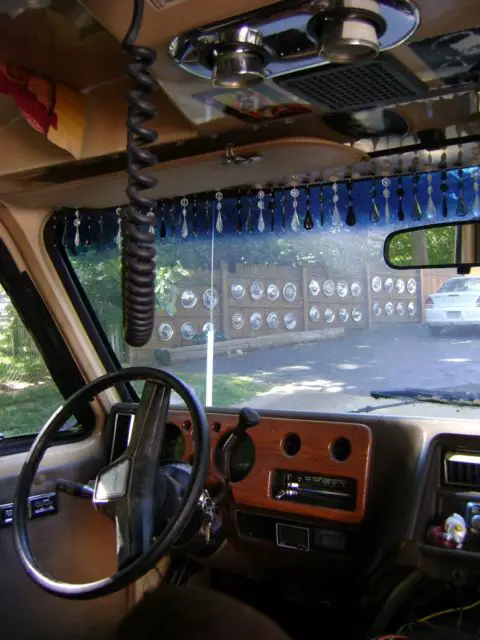1985 chevrolet g20 conversion van /// lots of extra, 70s style, custom parts