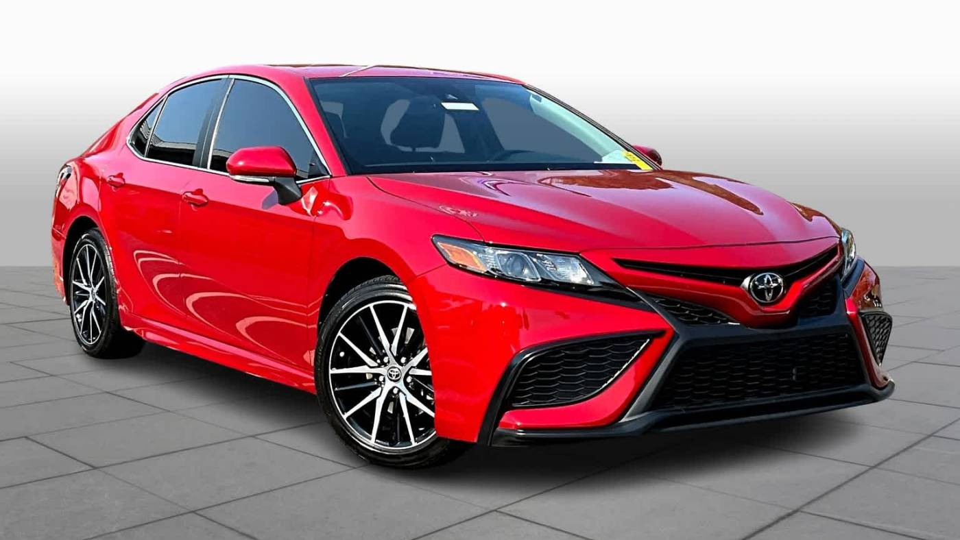 2023 toyota camry se