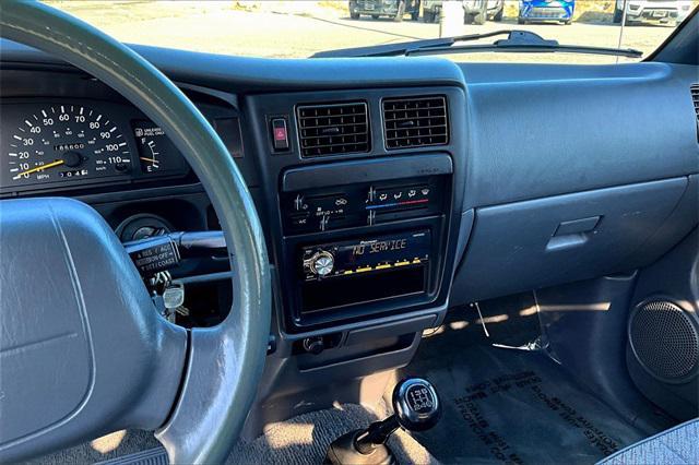1996 toyota tacoma base