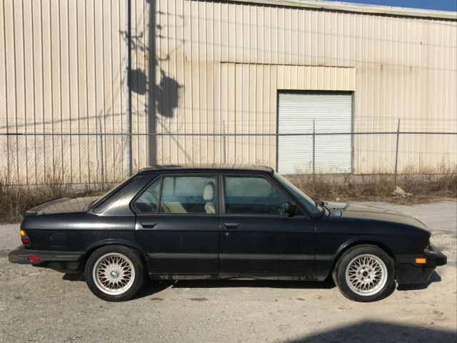 1988 bmw m5 sedan