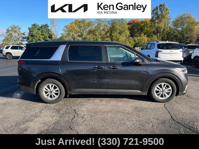 2022 kia carnival lxs