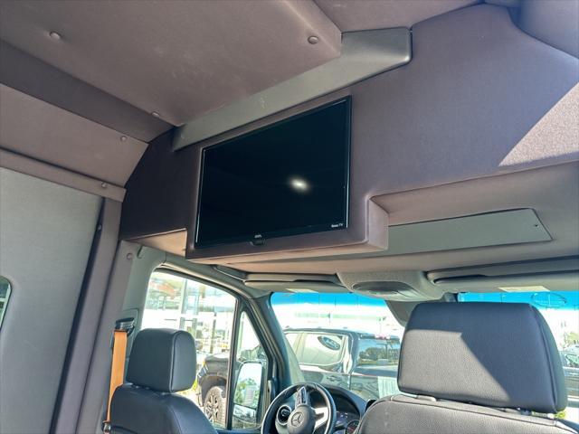 2022 mercedes-benz sprinter 4500 high roof v6