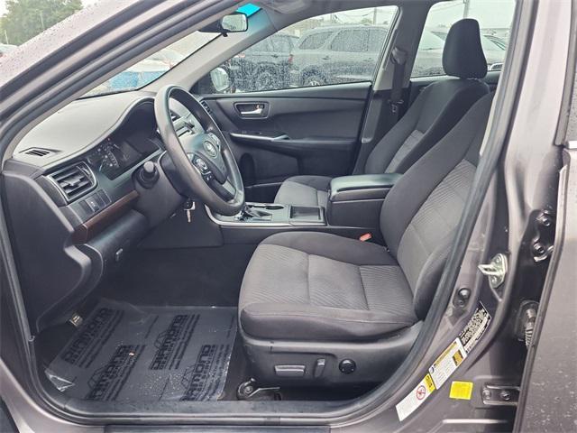 2015 toyota camry le