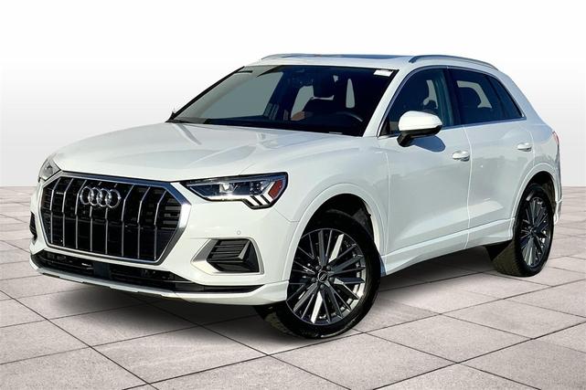 2022 audi q3 40 premium