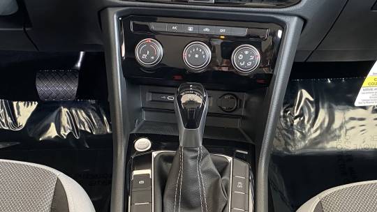 2024 Volkswagen Taos