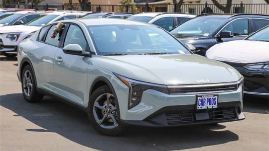 2025 Kia K4