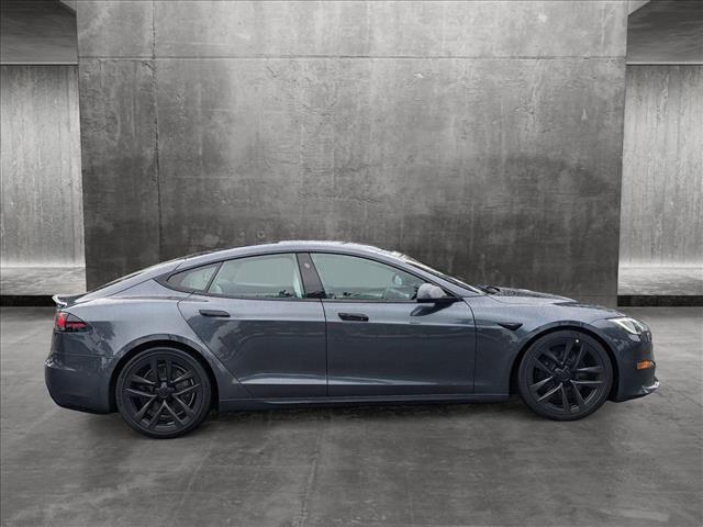 2022 tesla model s plaid