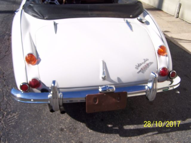 1965 austin healey 3000 mkiii with lots of upgrades