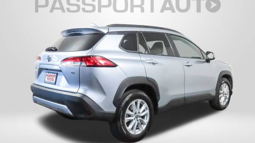 2022 toyota corolla cross le