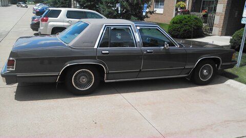 very clean nice driver nice grey original pain, garage kept