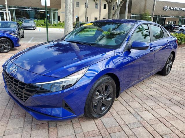 2022 hyundai elantra sel