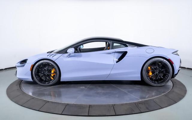 2024 mclaren artura performance