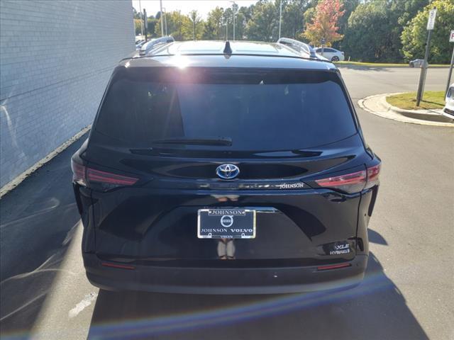 2022 toyota sienna xle