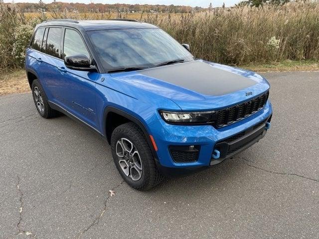 2023 jeep grand cherokee 4xe trailhawk