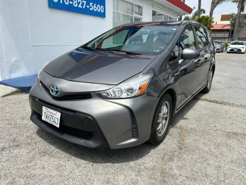 2017 toyota prius v