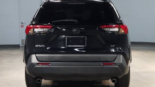 2021 toyota rav4 le