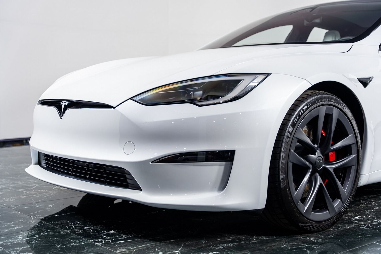 2024 tesla model s plaid
