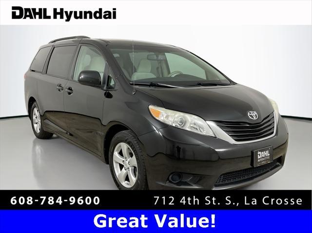 2011 toyota sienna le