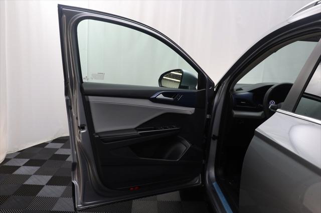 2024 volkswagen taos 1.5t se