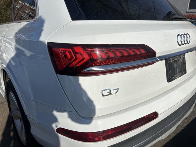 2021 audi q7 45 premium