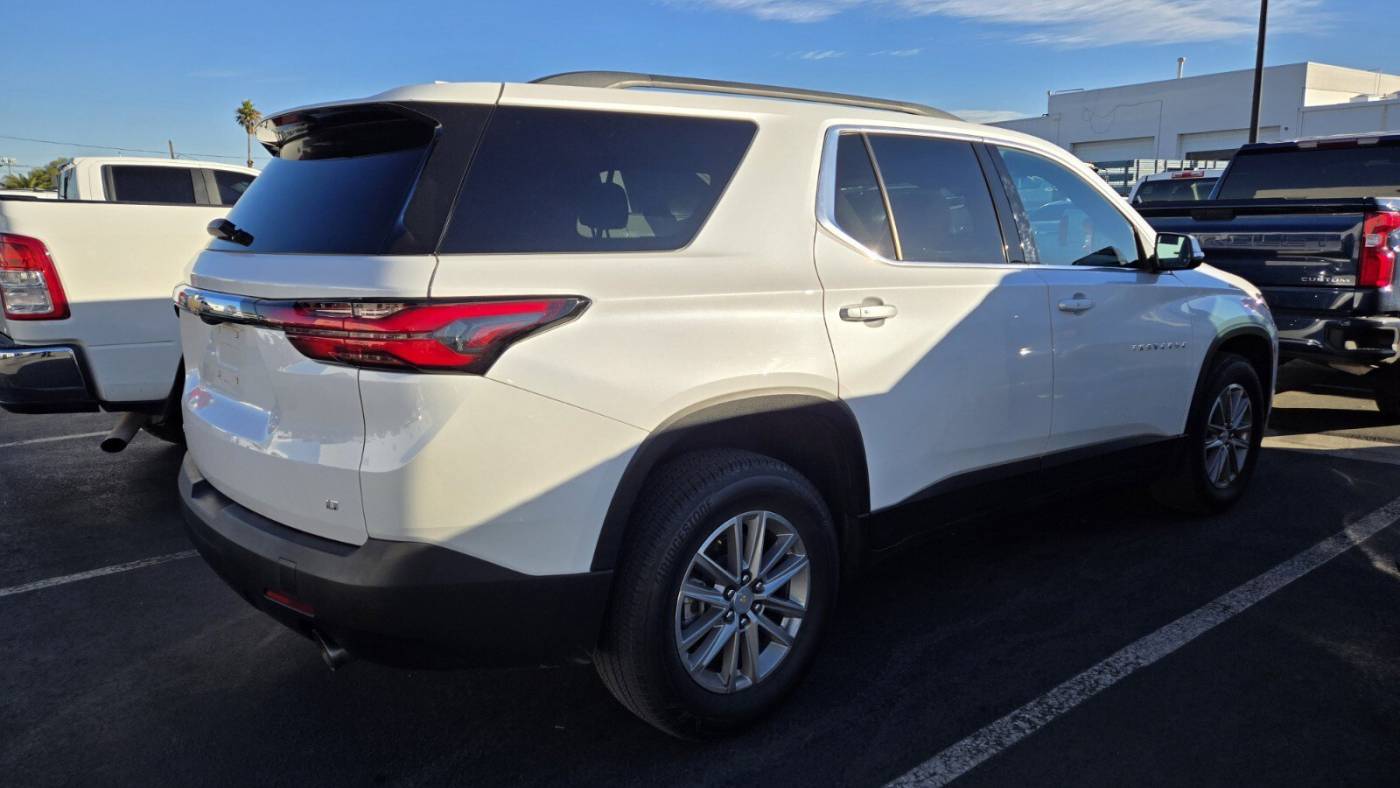2023 chevrolet traverse lt cloth