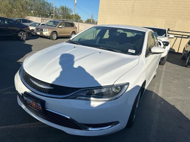 2016 chrysler 200 limited