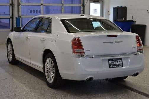 2013 chrysler 300 base in lincoln, nebraska